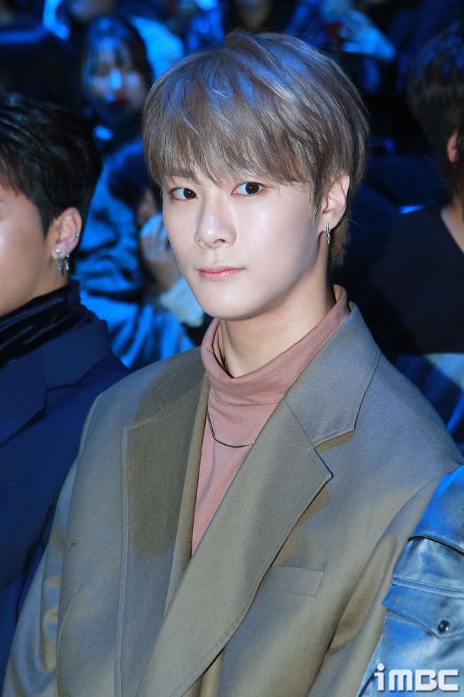 아스트로 문빈