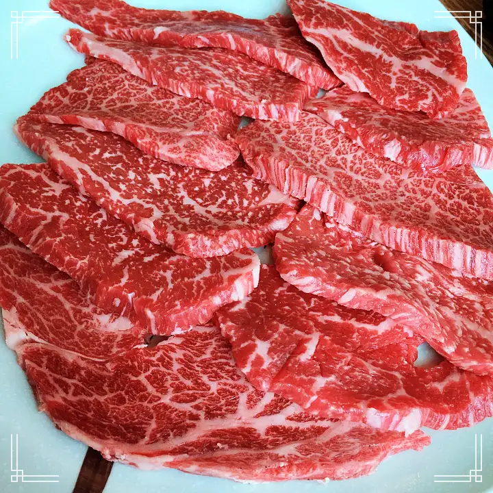 토요일은 밥이좋아 군포 산본 금정역 한우 숙성 등심 맛집 500 시간 진공 에이징 소고기 무쇠 철판 구이 한우물회 육회 현지인 추천 토밥 좋아 방송정보