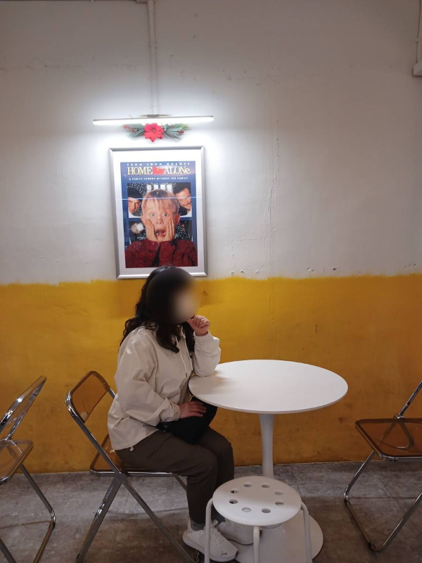 훈훈호떡 매장 벽면 액자