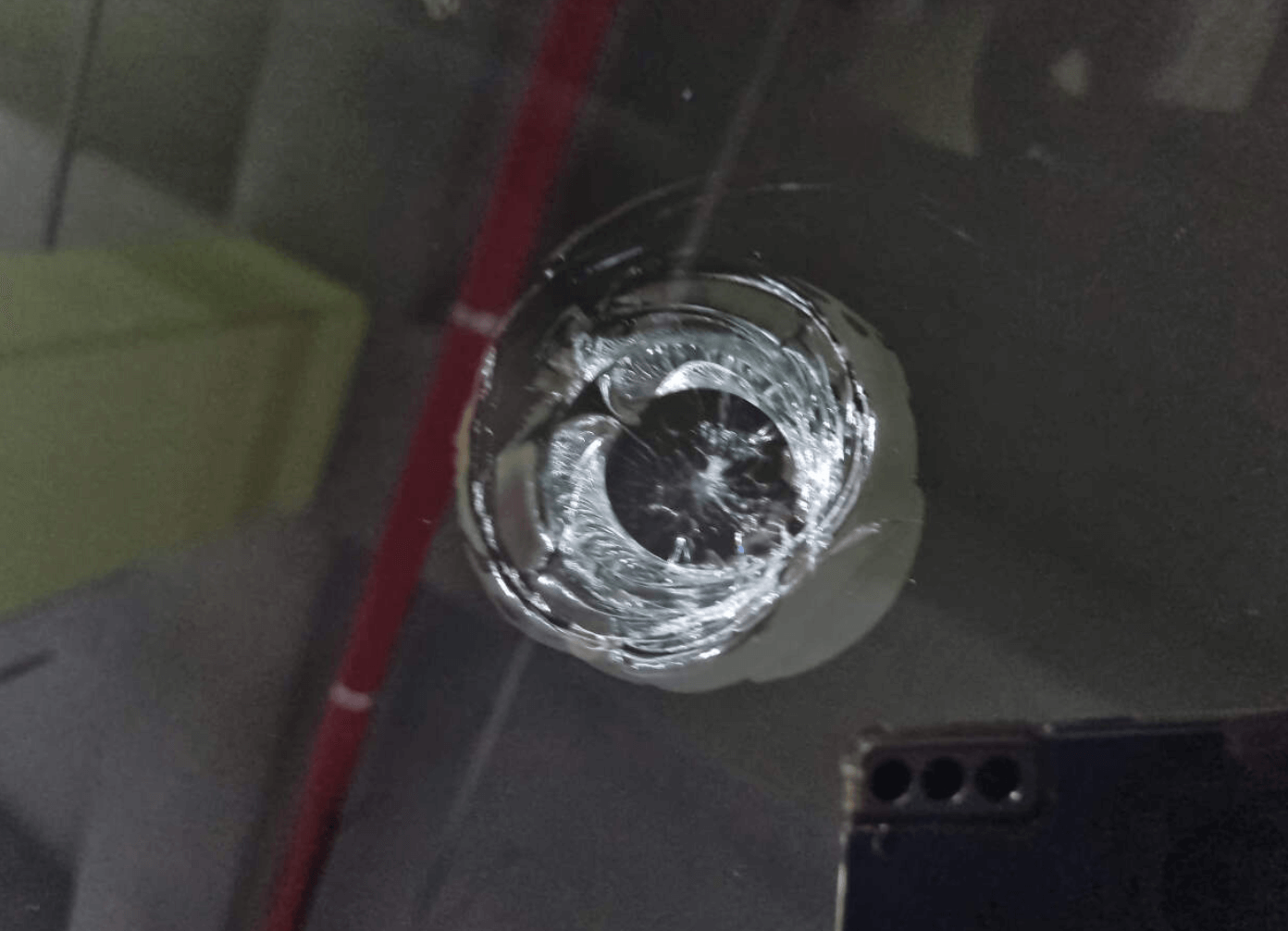 차 앞유리 돌빵