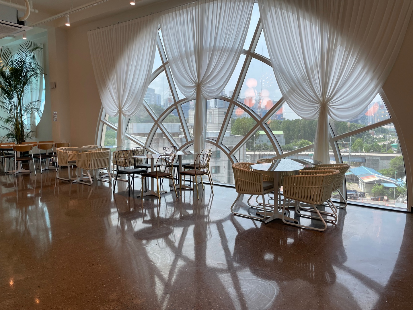 포레스트아웃팅스 용인 신상 대형 베이커리 카페