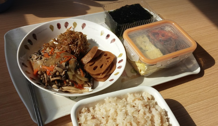 연근조림의 모습