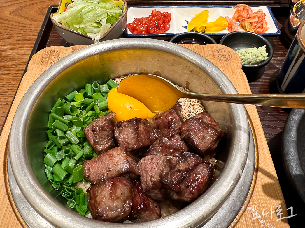 광교 광교맛집 광교담솥 담솥 광교맛집추천 광교아브뉴프랑 광교아브뉴프랑맛집 담솥메뉴 담솥메뉴추천 광교데이트 광교가볼만한곳 광교스테이크 광교데이트코스 광교스테이크 광교외식 광교데이트코스추천 광교스테이크맛집 스테이크솥밥 광교한식 광교한정식 광교외식추천