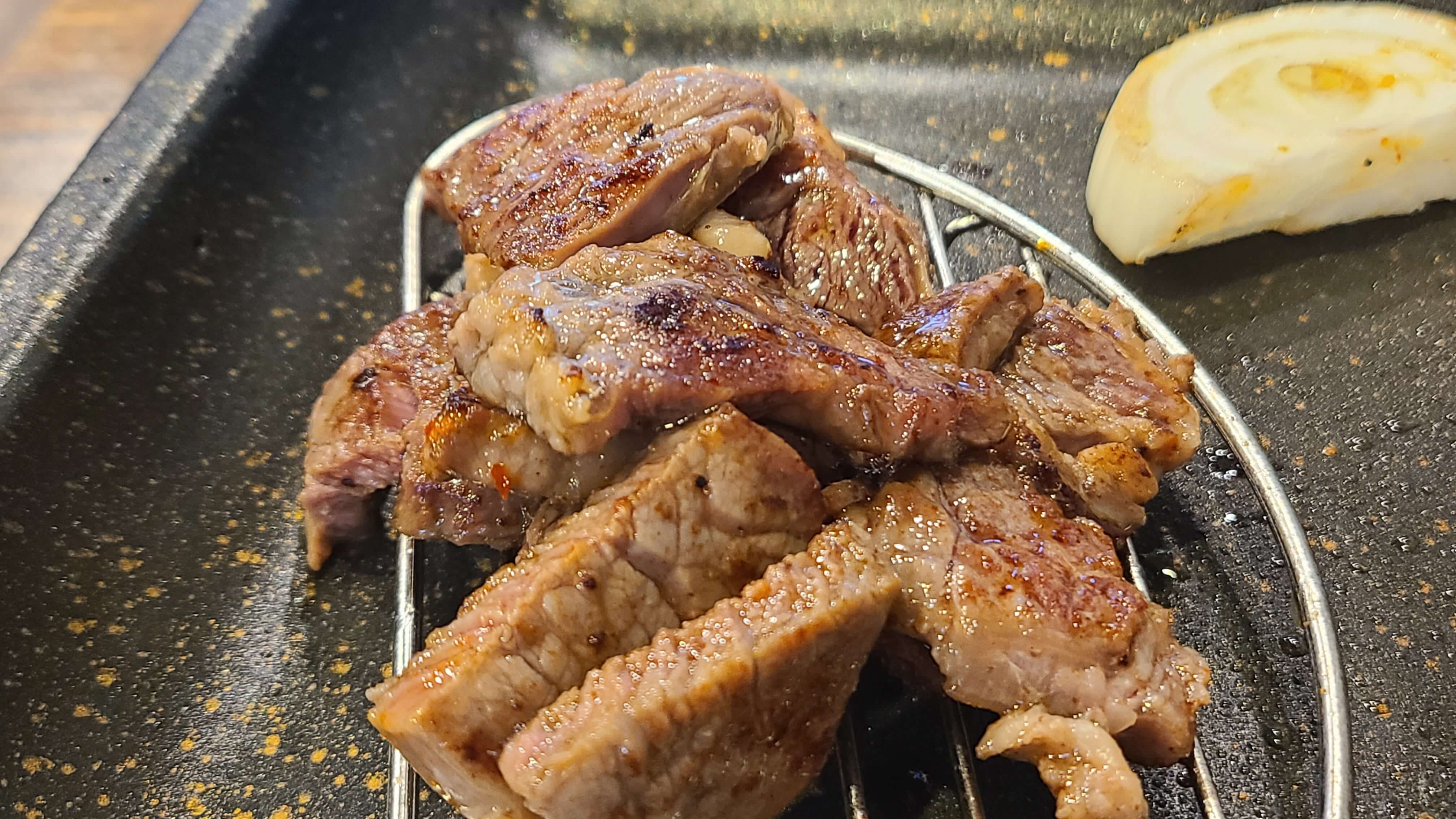 대박고기집-소반마리-세트-갈비살-맛