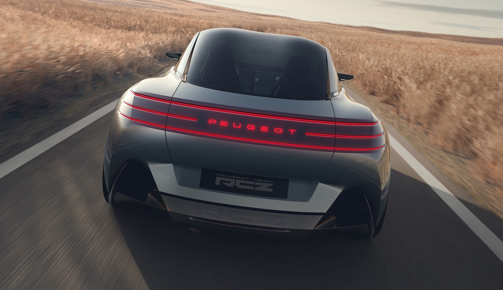 푸조 RCZ 비전 후면, 빨간 일자형 후미등 주행