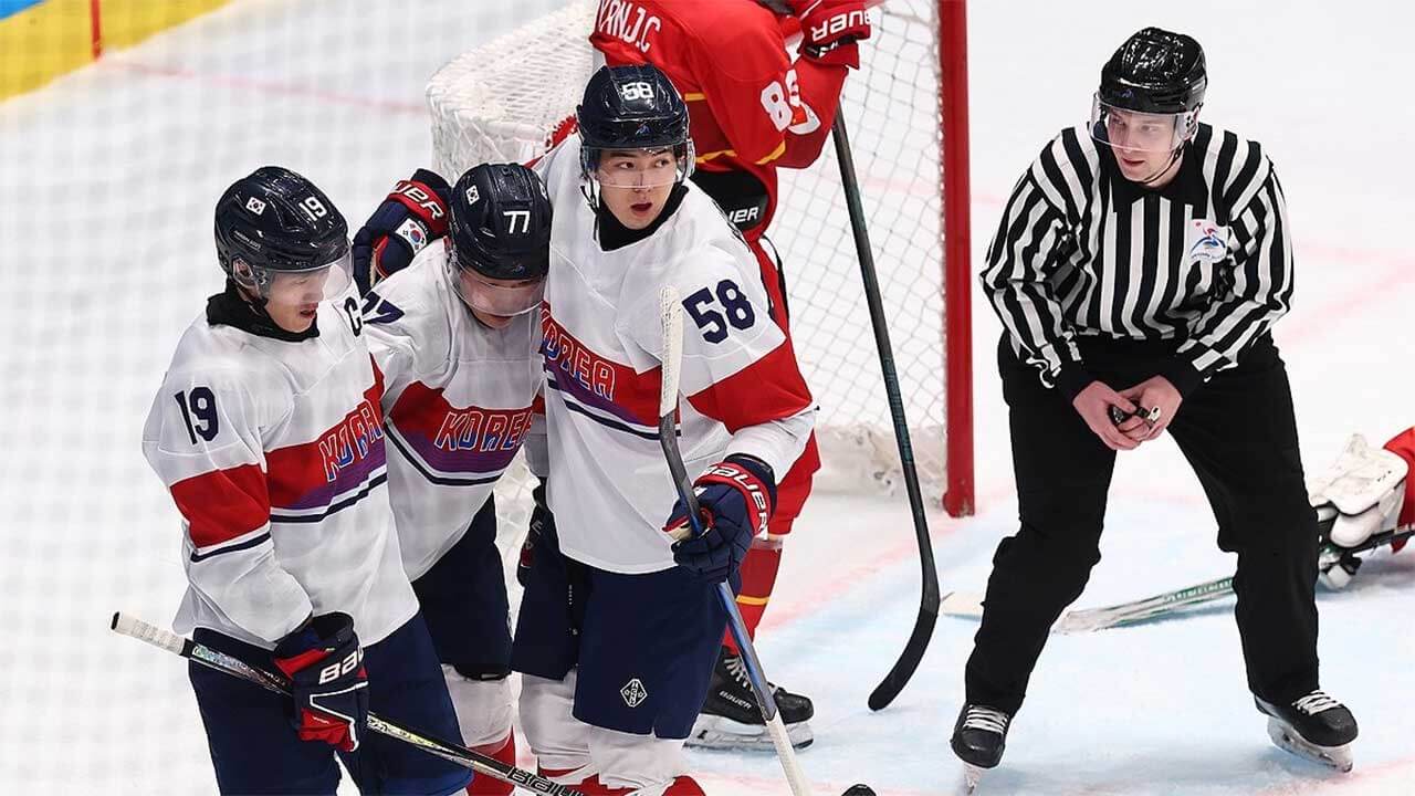 하얼빈 동계 아시안게임 아이스하키 김상욱 해트트릭