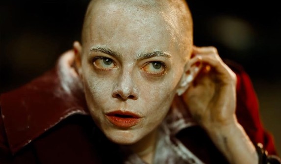 [스릴러 코미디영화 추천] 부고니아 다시보기 뜻 원작 줄거리 결말 리뷰 후기