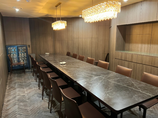 오늘n 중식로드 스테이크송로버섯자장면 마카롱멘보셔 무탄 압구정