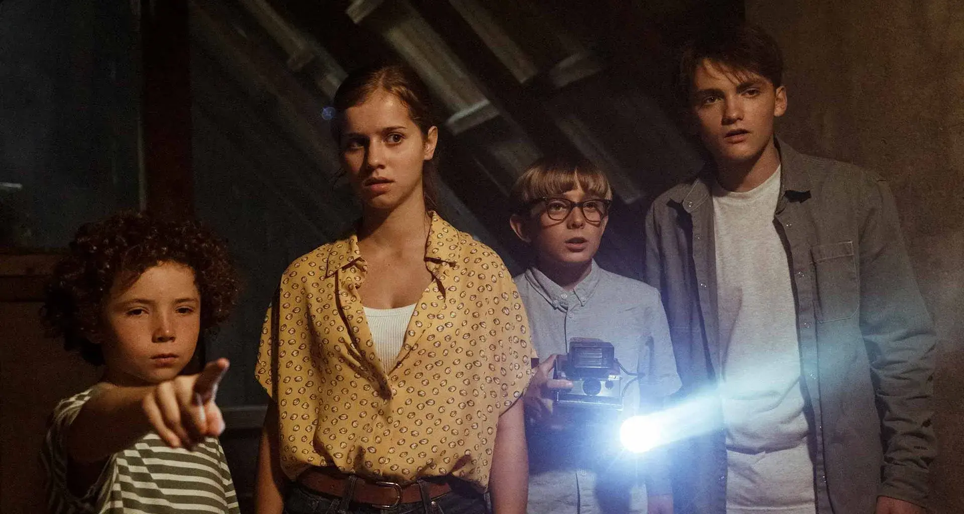 에디-가르키는-장소