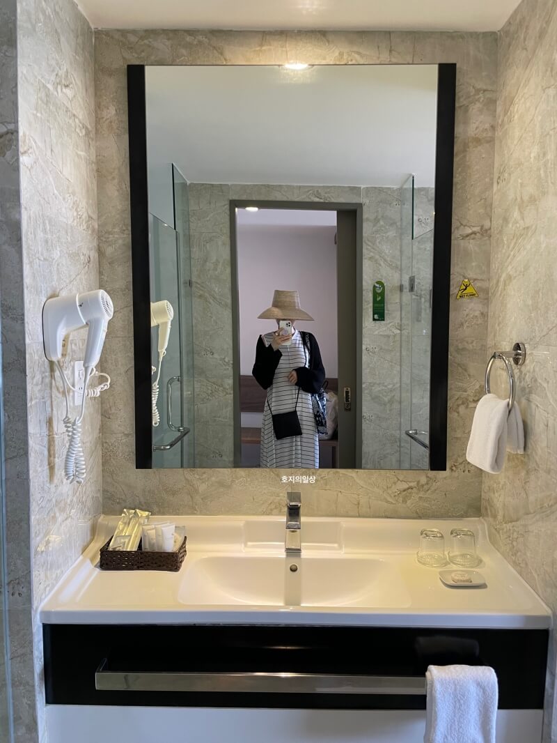 나트랑 스완도르 리조트 깜란 후기 - 객실 세면대