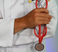 오른쪽 갈비뼈 아래 통증 원인 대처법