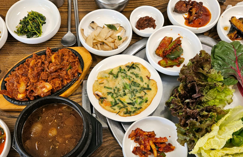 화천 산채골 쌈밥 사진