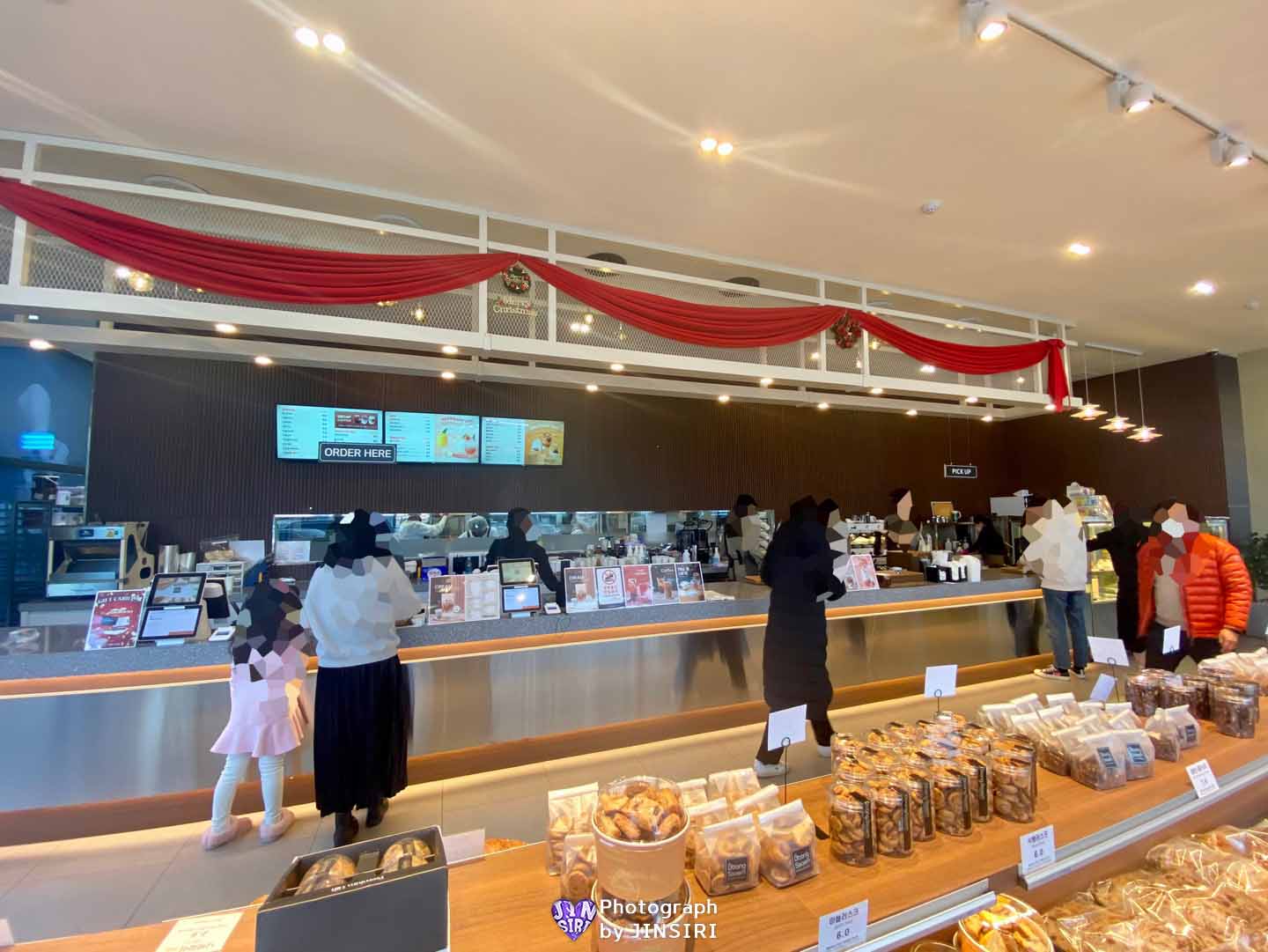 ๊นํฌ ํ๋์์ธ๋ ๋ฒ ์ด์ปค๋ฆฌ ๋ํ์นดํ ์์ธ๊ทผ๊ต ๋๋ผ์ด๋ธ ๋นต์