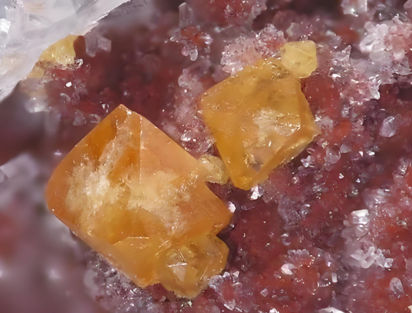 회중석(scheelite)