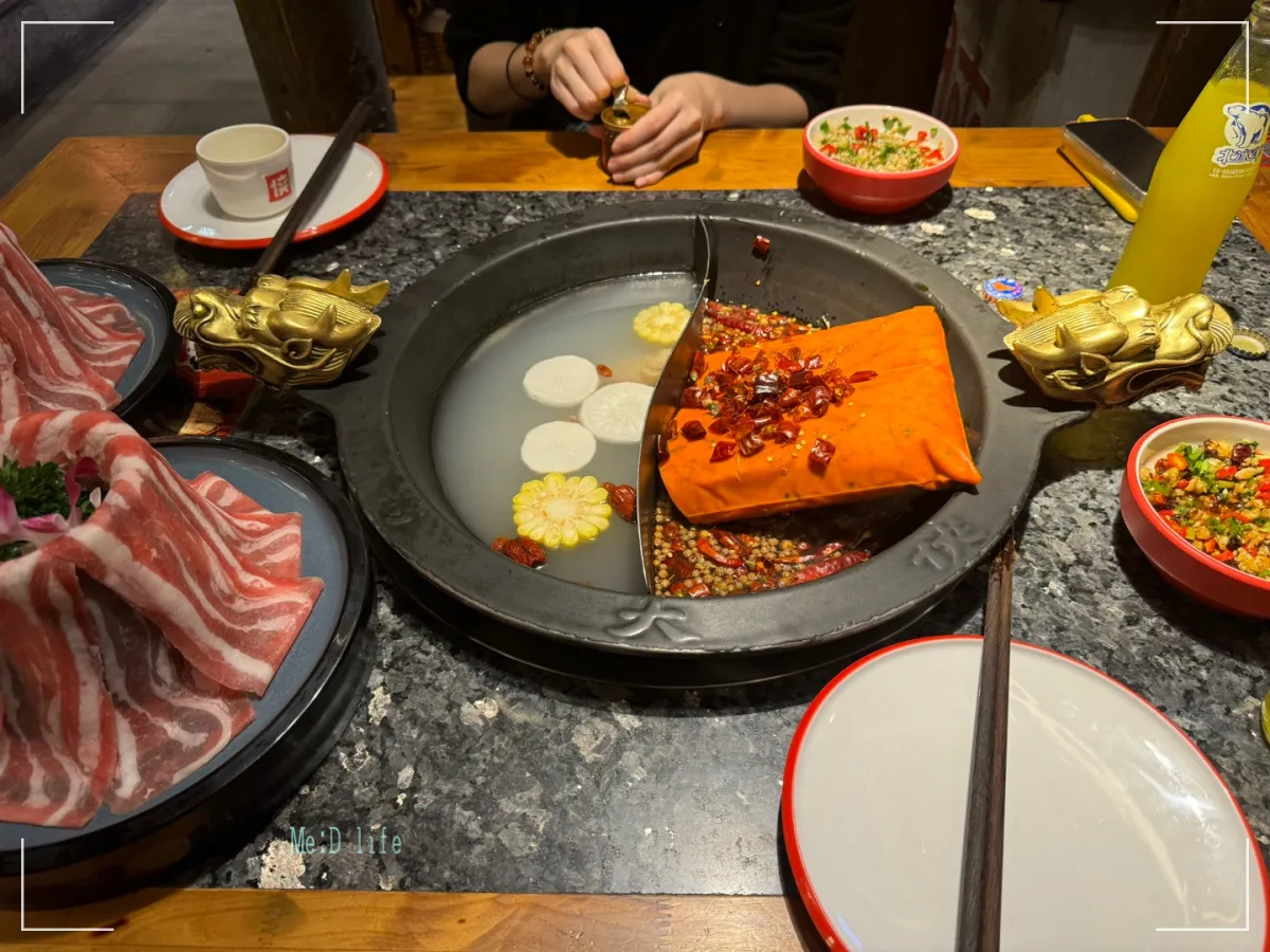 상하이-상해-중국-여행-맛집-훠궈-현지인-촉대협-홍탕-옥수수탕-소고기-마라탕-참기름-소스