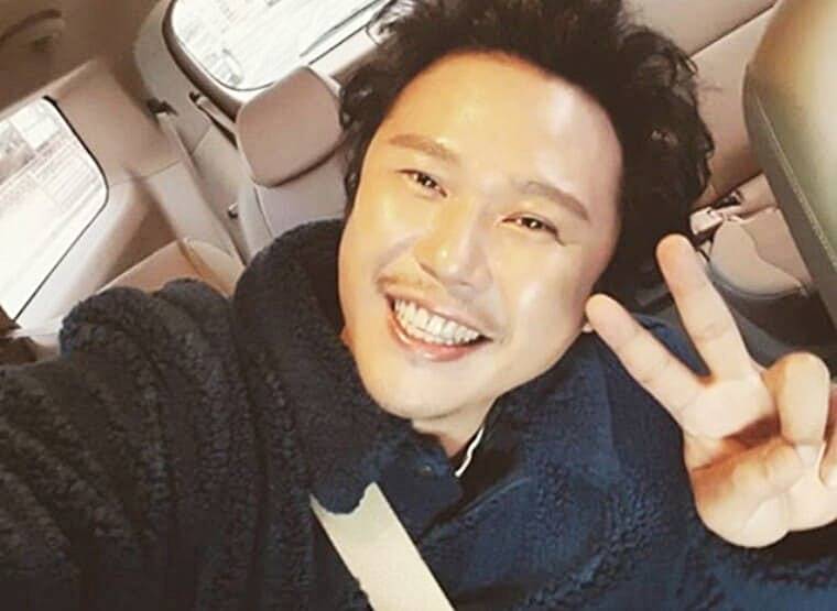 가수-육중완