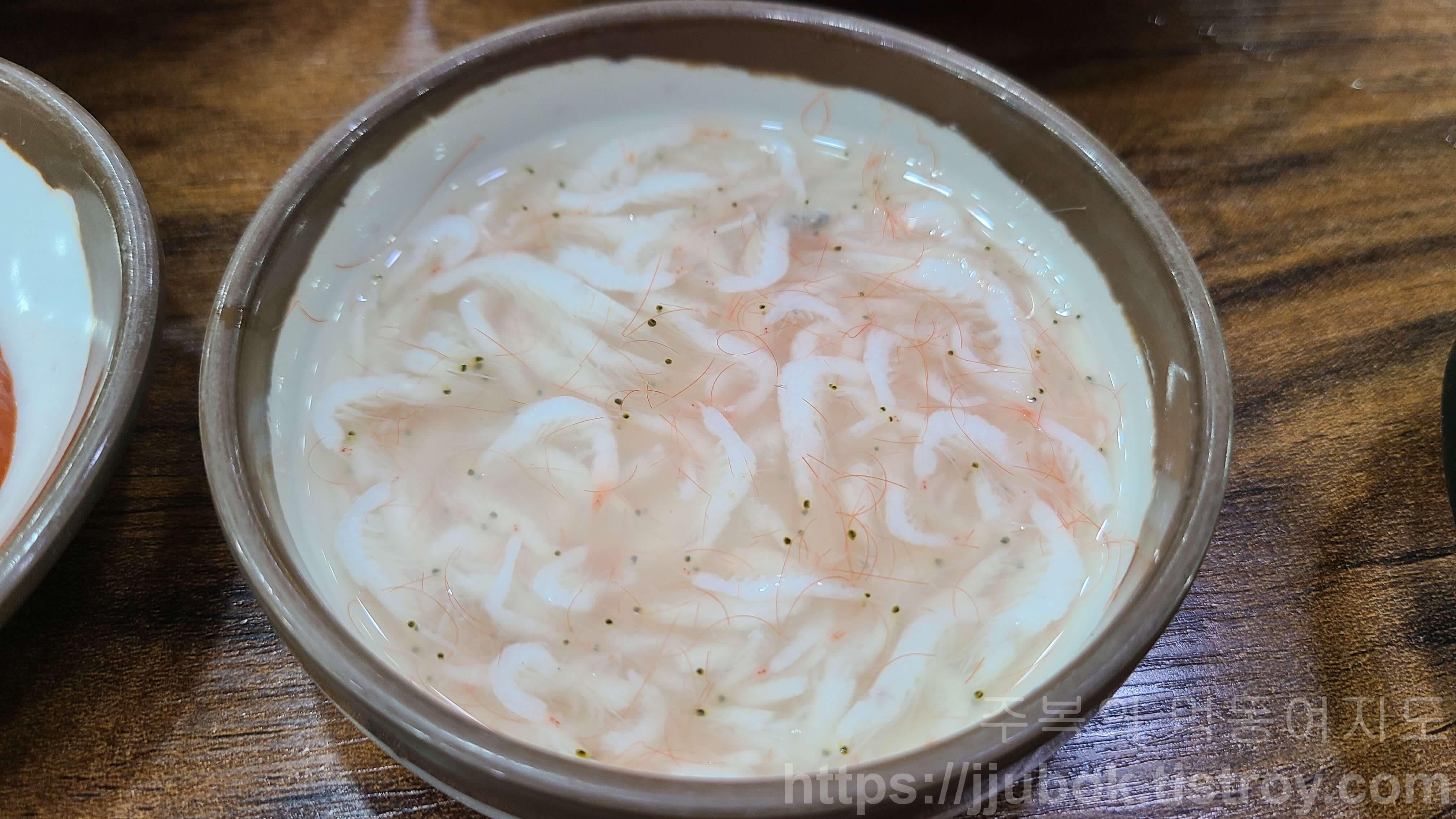 서당골토종순대국-새우젓