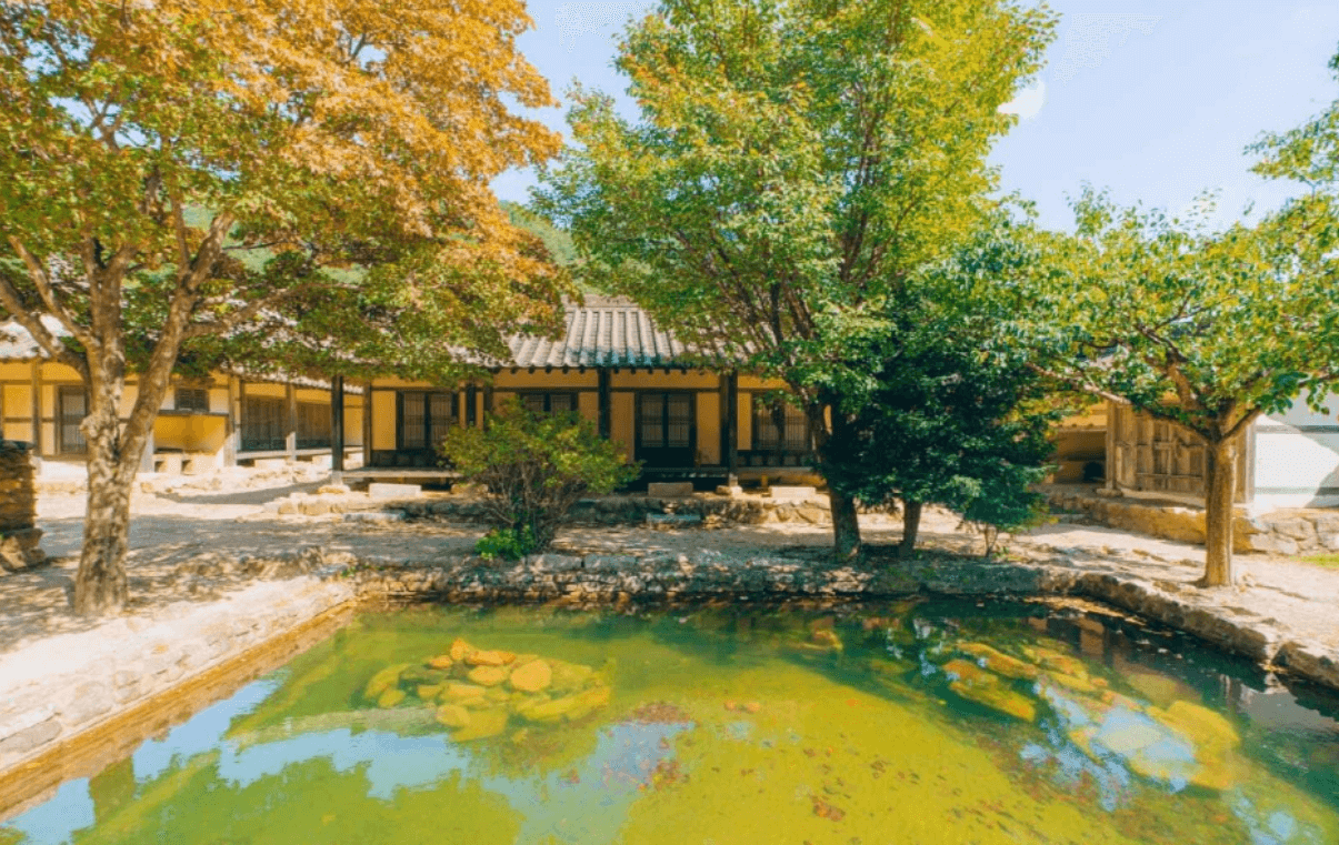 4. 문경새재