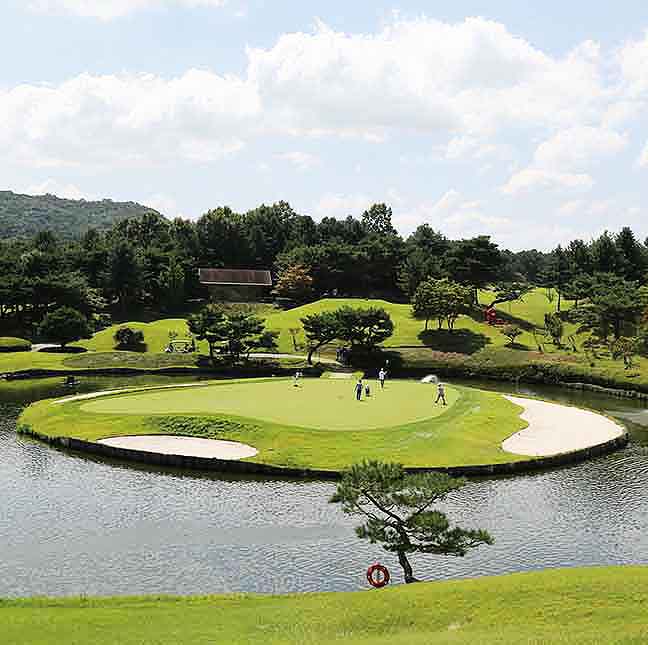 천안 우정힐스 컨트리클럽 골프장 소개 및 예약방법