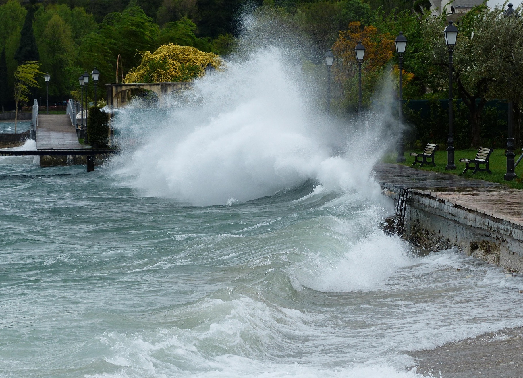 침수·폭염 지역 집값이 먼저 무너지는 구조!