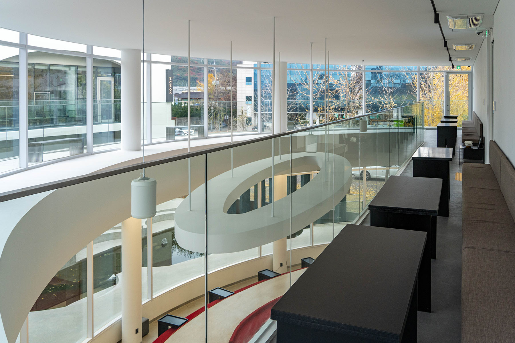 카페 무목 별관 2층