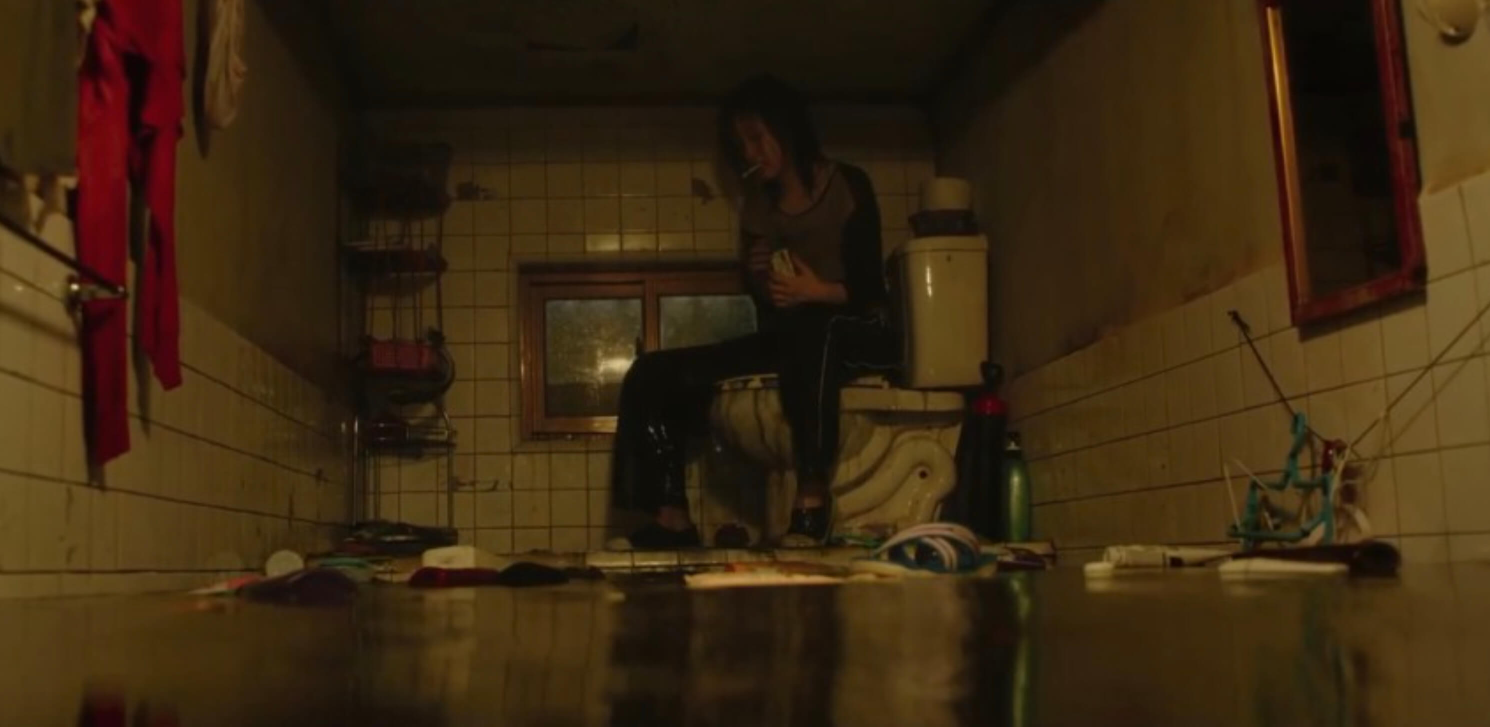 영화 기생충 침수