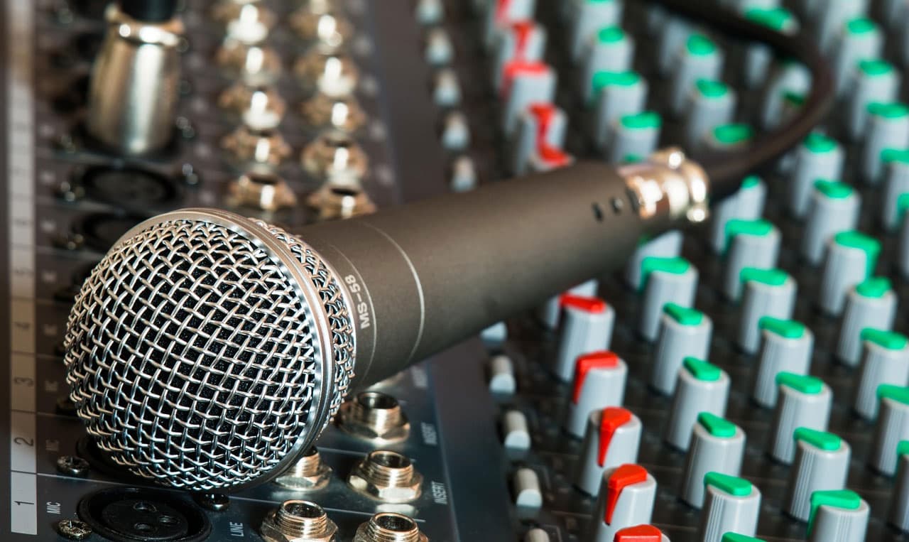 소리 증폭을 위한 앰프와 마이크 선택 가이드