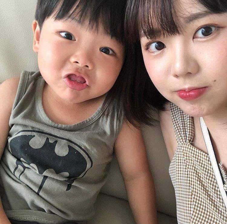 얼짱시대 홍영기 화장품 쇼핑몰 ❘ 나이 학력 직업 키 프로필 ❘ 이세용 남편 아들 가족관계