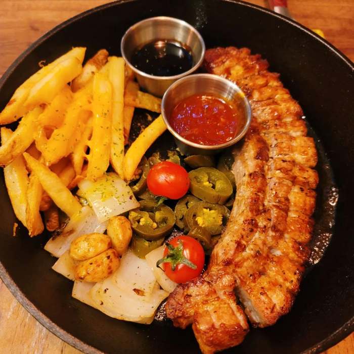 네모세모 천안 맛집 마초 삼겹 스테이크 스텔라 피자 맛있는 가게