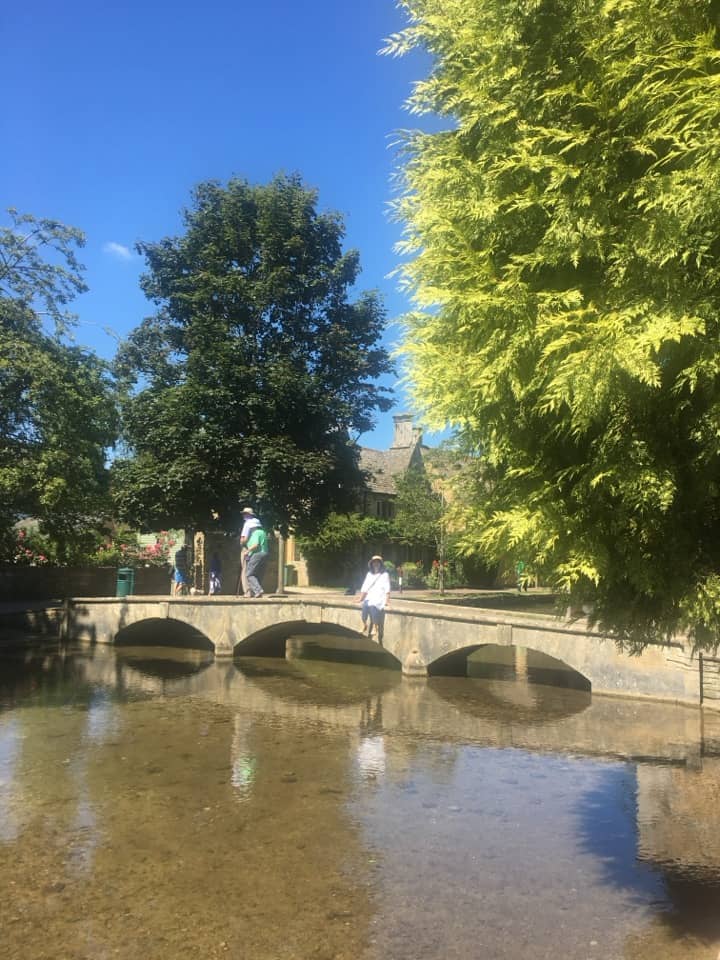 영국 작은 마을 코츠월드