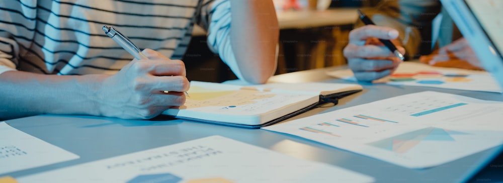 퍼포먼스 마케팅 관련 이미지