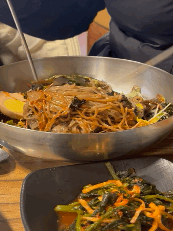 메밀비빔막국수입니다