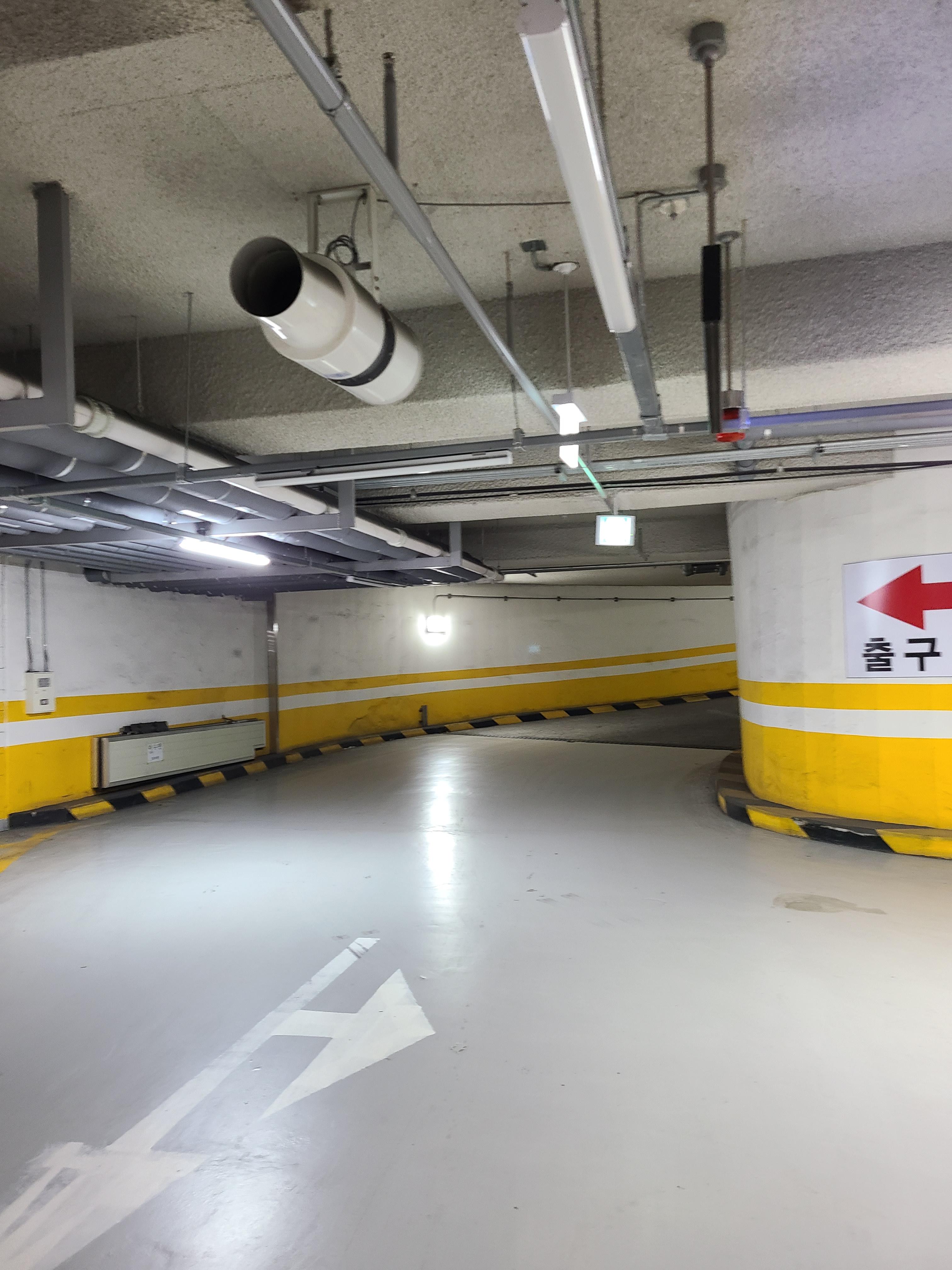 아람아이씨티타워 지하