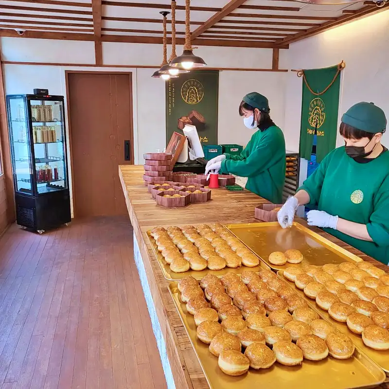 이만기 동네한바퀴 시즌2 백년 술도가 전통주, 막걸리 식초로 무친 새콤한 서대회 추천 여수 중앙동 맛집 소개