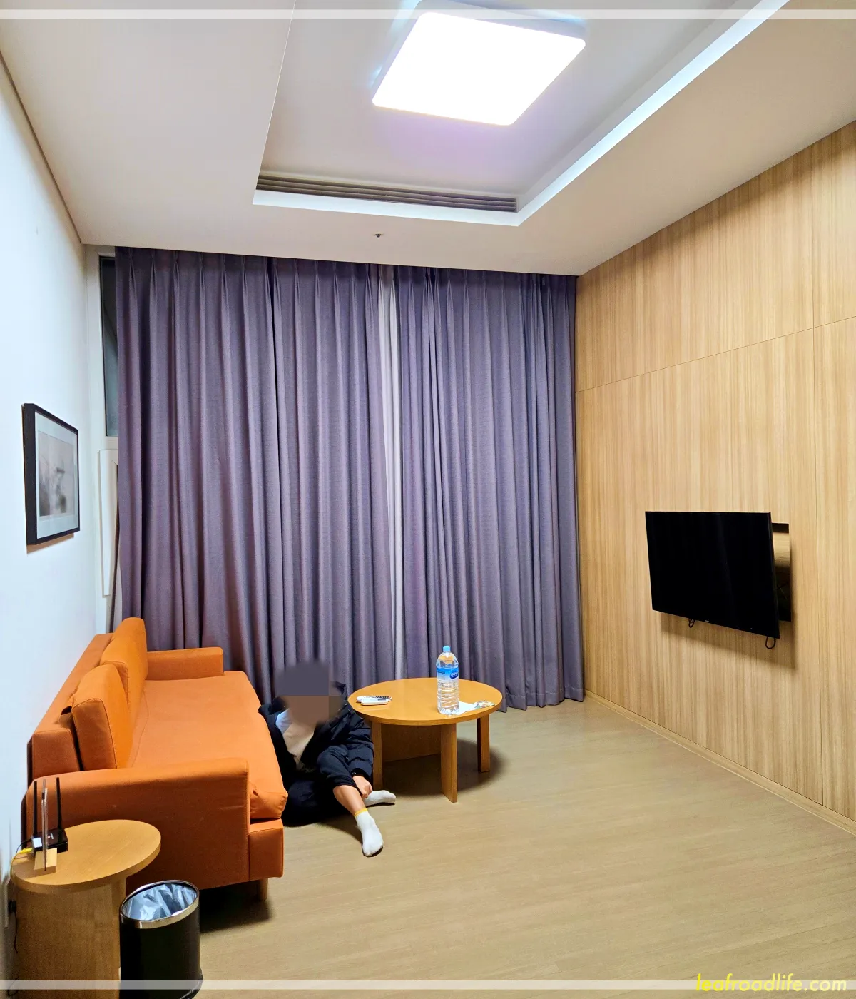 제주-휘닉스-아일랜드-A동-로얄-온돌방-거실