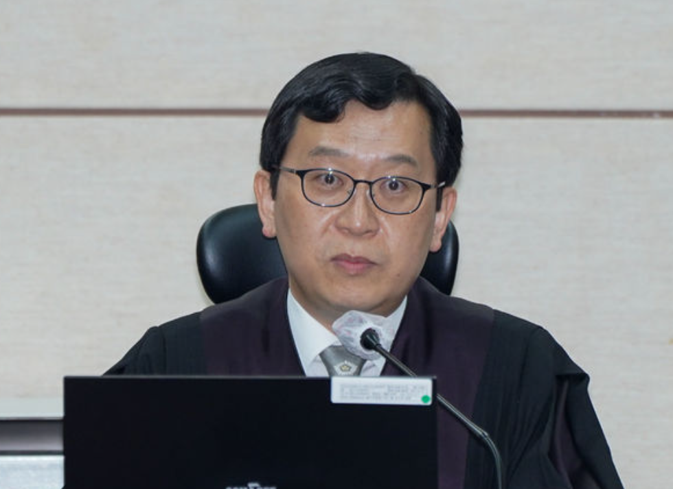 이진관 부장판사