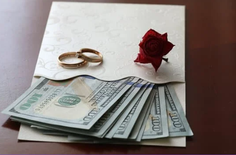 축의금 봉투 쓰는 방법: 예의와 정성을 담아 작성하는 팁