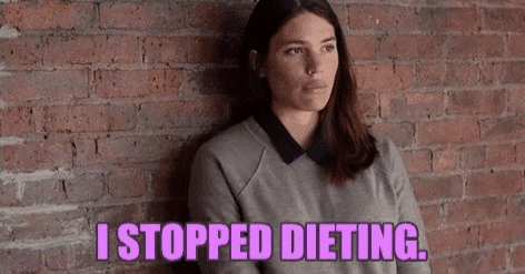 I stopped dieting. 나는 다이어트를 그만 둘거야라고 말하는 장면