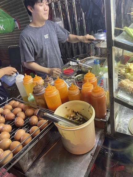 베트남 길거리 음식 사진3