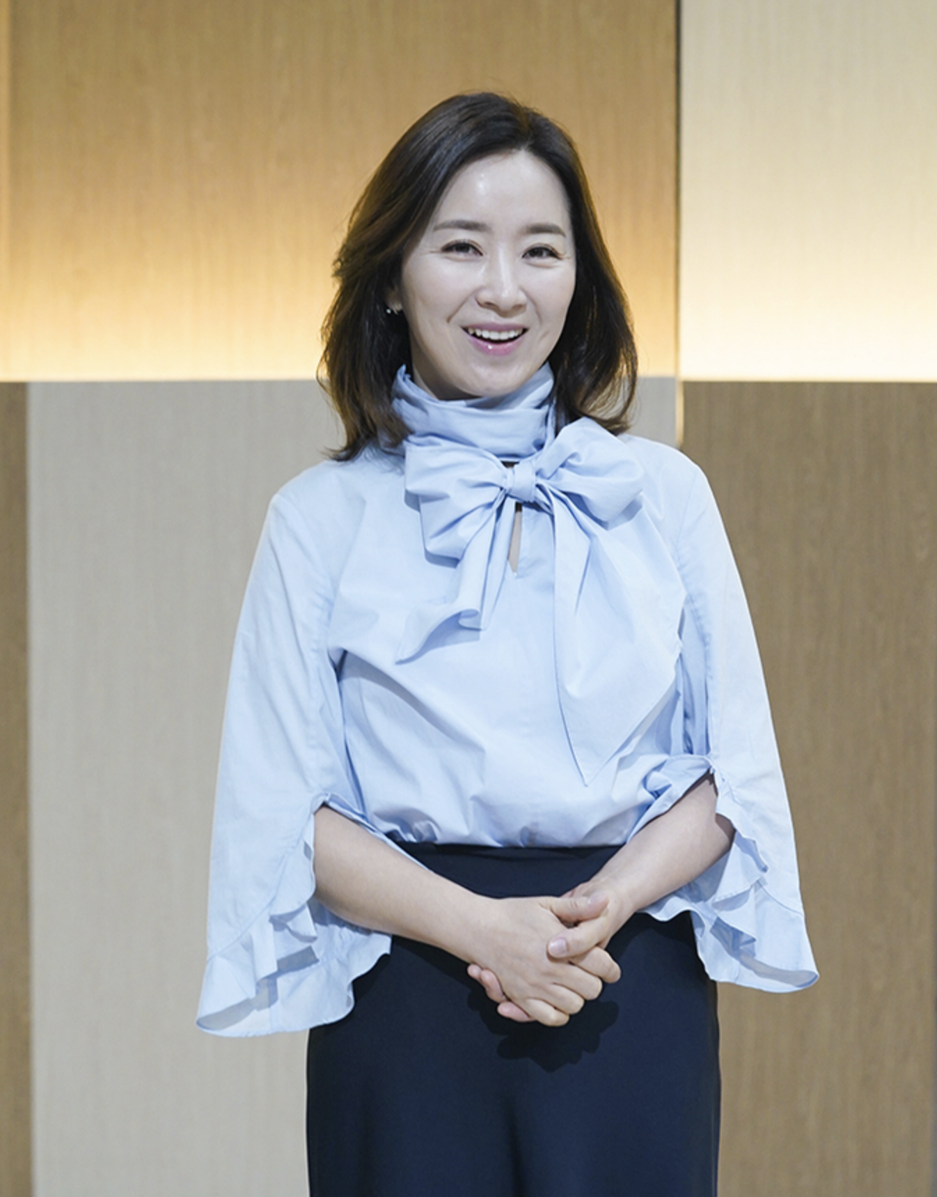 윤유선 눈웃음