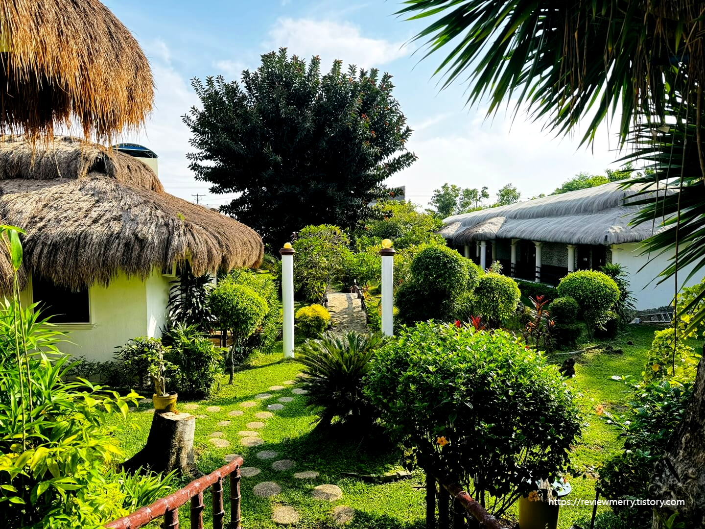 아침에 본 리조트 내부