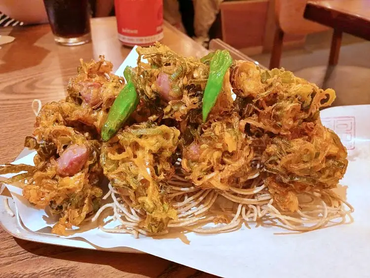 줄서는식당 최준 김해준 추천 참나무 능이 장작구이 통닭, 닭모래집 대파튀김, 고기 된장 막국수 맛있는 식당 신당역 신당동 맛집 소개