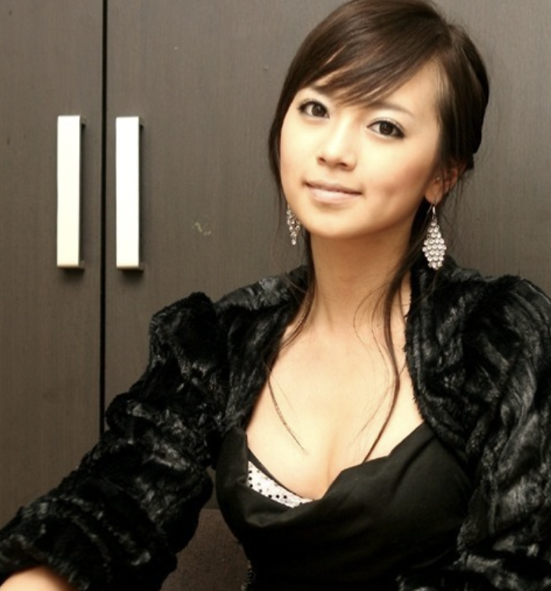 아유미 데뷔 초