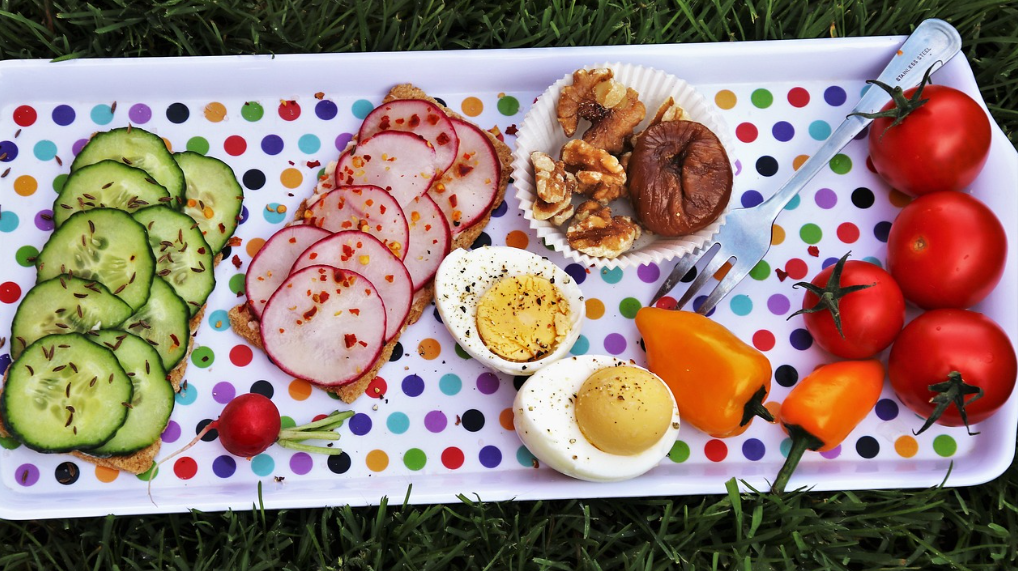 건강한 식습관을 유지하는 실용적인 팁 10가지