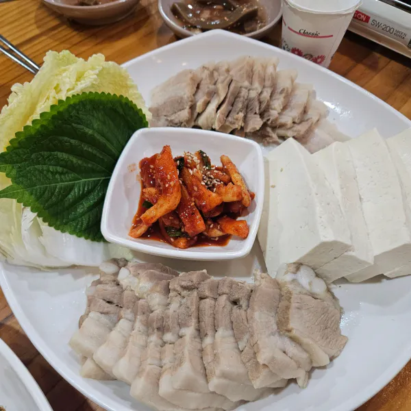 생생정보 우와한 식당 수제 가마솥 두부버섯전골 음식점 위치