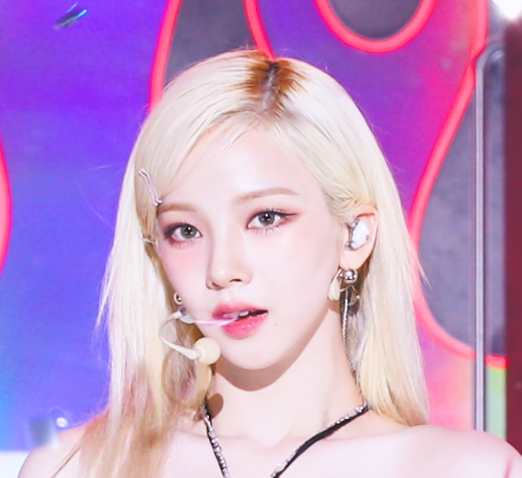 엠카운트다운&amp;#44; 쇼!음악중심 카리나