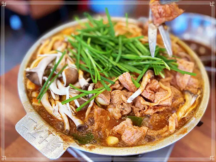 줄서는식당 46회 김정태 쫄갈비 시래기밥 매운불고기 돼지쫄갈비 콩나물 해장국 성신여대 입구 돈암동 맛집 권율 추천 소개