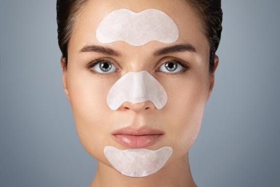 모공 수축: 원인, 관리 방법