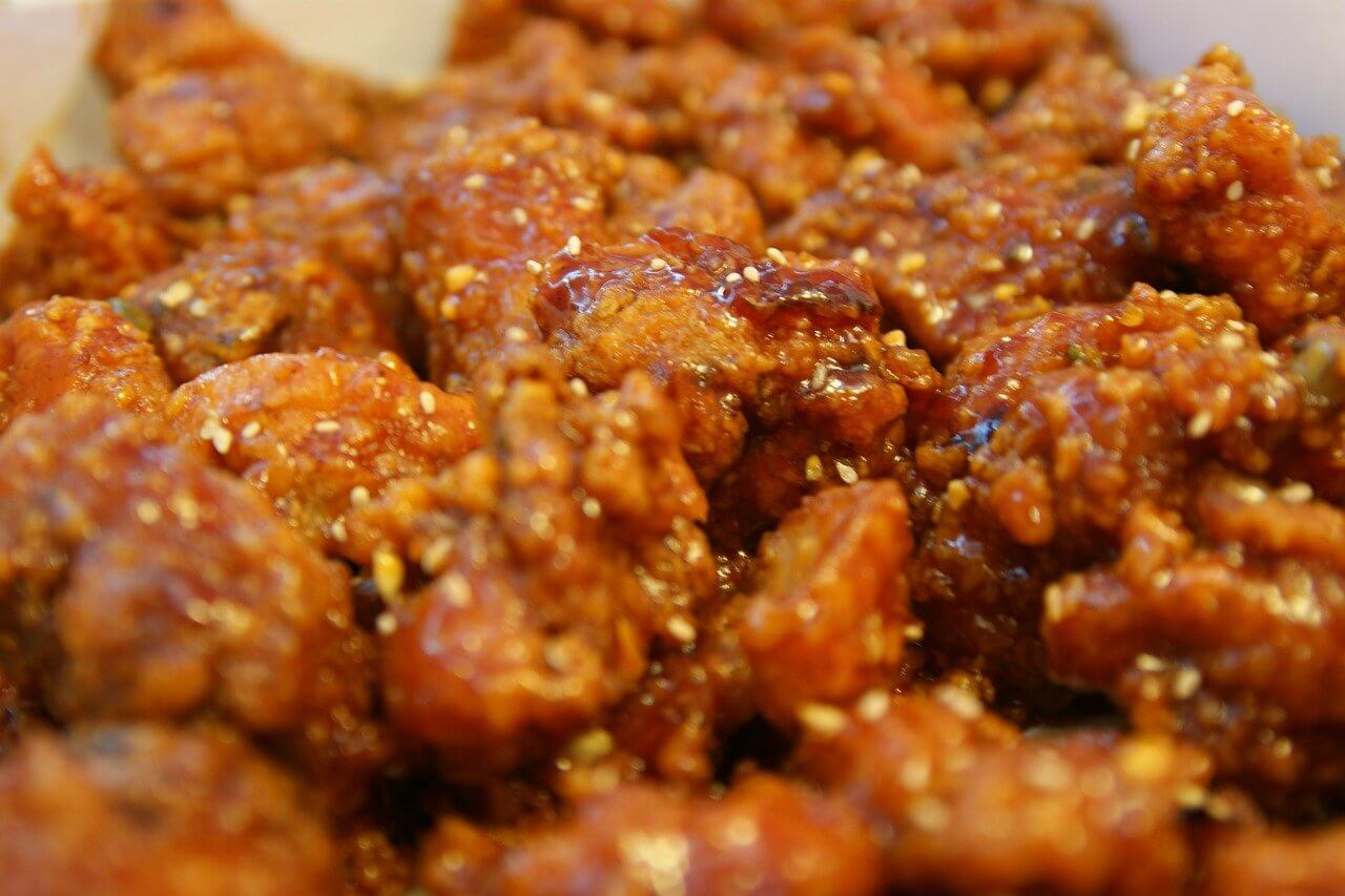 “치팅데이-대표적-메뉴-치킨”