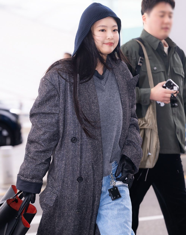 제니 공항패션 비니 롱코트